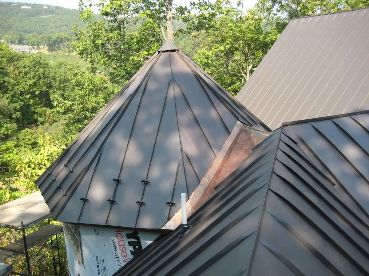 Professional Roof Tarp Installation by Craftsman Roofing in Caroline Village